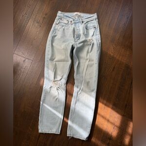 Abercrombie and fitch the mom high rise Jean